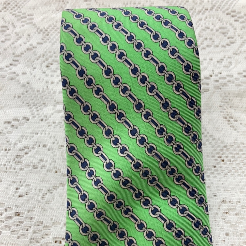 Neiman Marcus Bright Green Necktie with grey and blue print- Excellent Condition